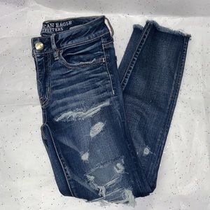 American Eagle Distressed Jegging Crop Jeans Size 2